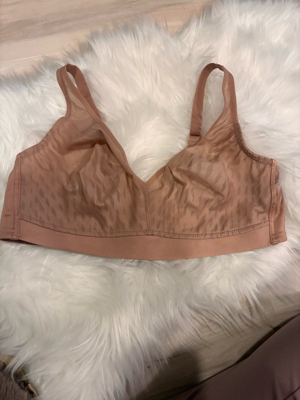 Wacoal Mesh Wireless Bra in Tan